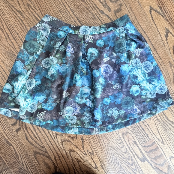 Express Flared pleated floral skirt whimsygoth dark coquette small purple teal - Picture 3 of 7